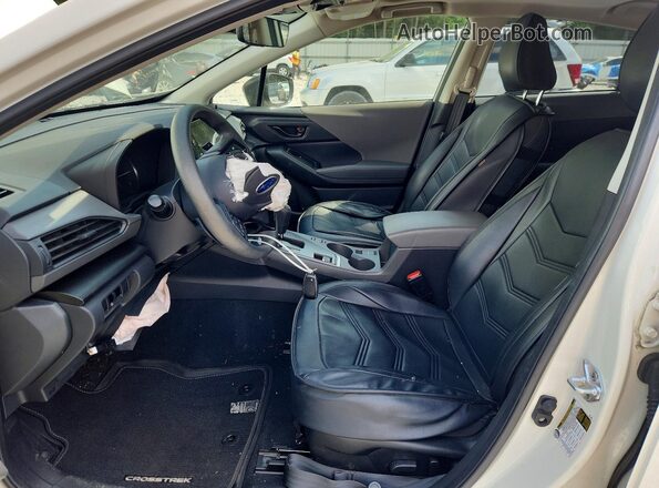 JF2GUADC9R8278246 2024 SUBARU CROSSTREK Белый Вид салона спереди