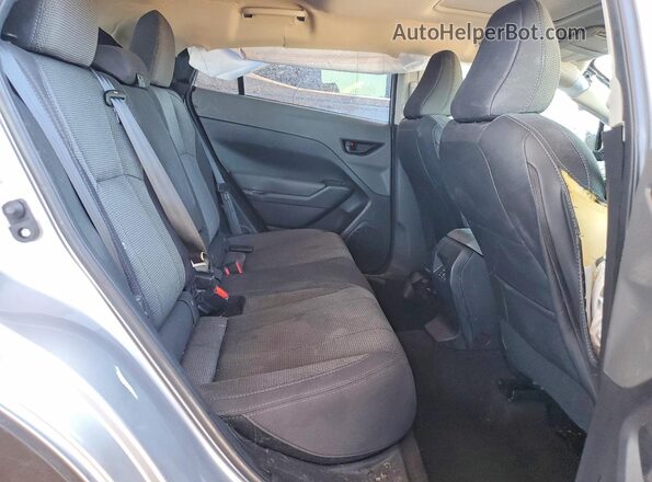 JF2GUADCXR8285092 2024 SUBARU CROSSTREK Silver Սալոնի հետևի տեսք
