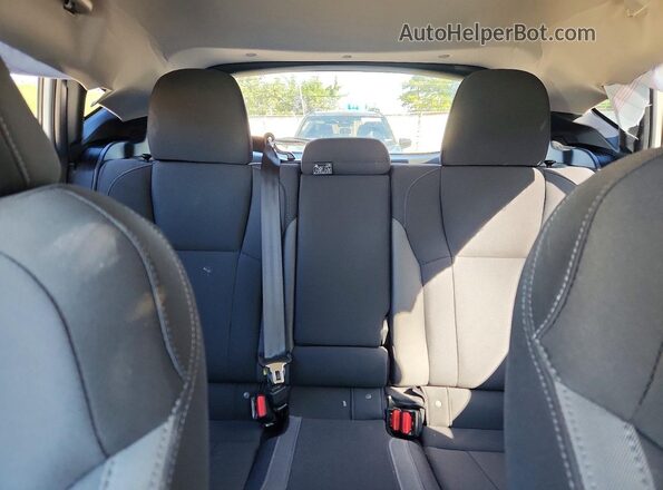 JF2GUHDC1S8203877 2025 SUBARU CROSSTREK White Вид задніх сидінь