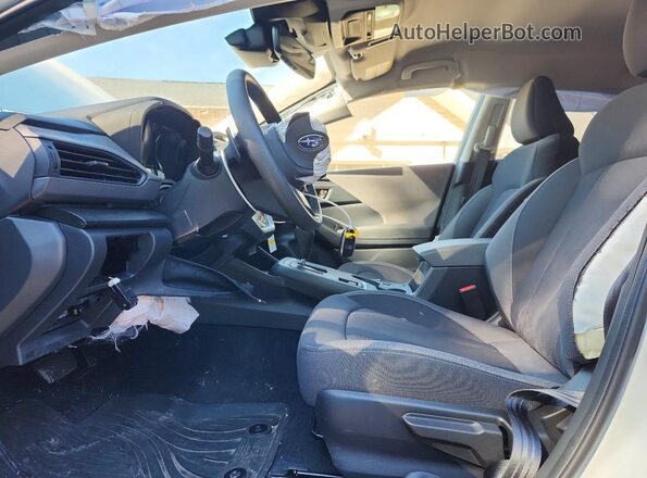 JF2GUHDC1S8203877 2025 SUBARU CROSSTREK White Вид салону спереду