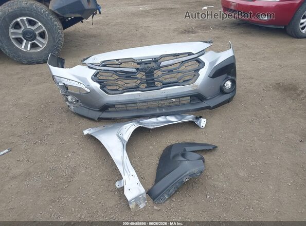 JF2GUHDC4S8222648 2025 SUBARU CROSSTREK Silver Սարքավորումների վահանակի տեսք