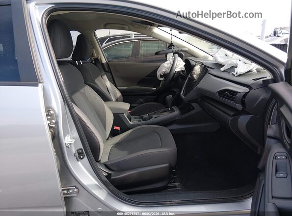 JF2GUHDC6S8253965 2025 SUBARU CROSSTREK Silver წინა სალონის ხედი