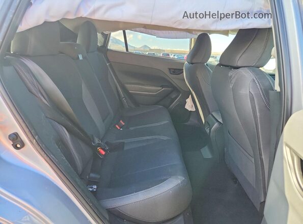 JF2GUHDC6S8344850 2025 SUBARU CROSSTREK Silver Widok tylnych siedzeń