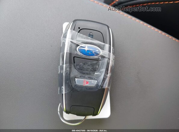 JF2GUSND7T8227087 2026 SUBARU CROSSTREK Зеленый Вид панели приборов