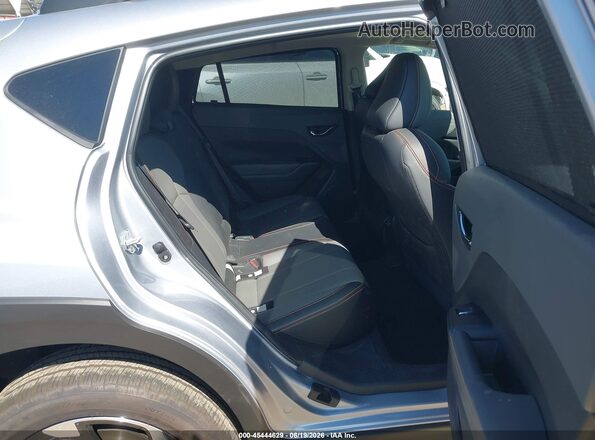 JF2GUSND8T8220536 2026 SUBARU CROSSTREK Gray Widok naklejki z numerem VIN