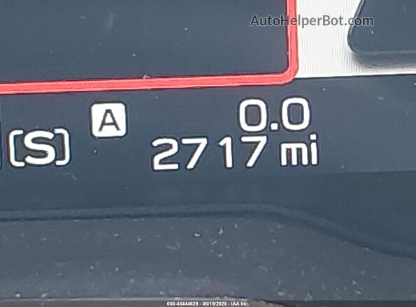 JF2GUSND8T8220536 2026 SUBARU CROSSTREK Gray 