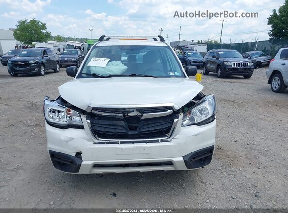 JF2SJAAC1JG546949 2018 SUBARU FORESTER Белый Вид спереди