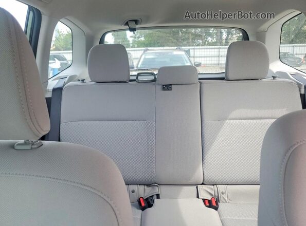 JF2SJAAC7GH483309 2016 SUBARU FORESTER Green Rear seats view