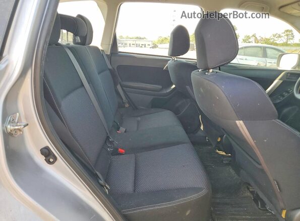 JF2SJABC0GH558768 2016 SUBARU FORESTER Серебряный Вид задней части салона