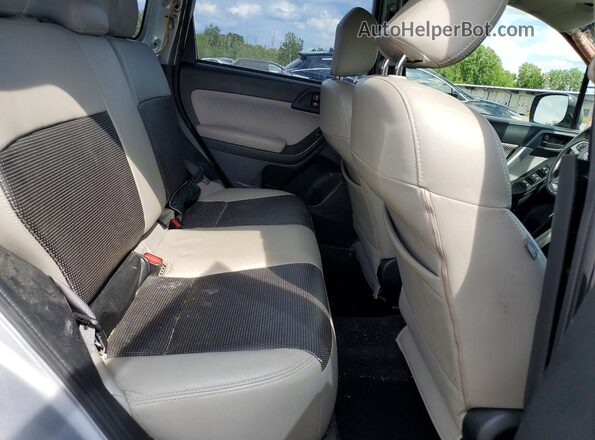 JF2SJABC0JH402429 2018 SUBARU FORESTER Silver 