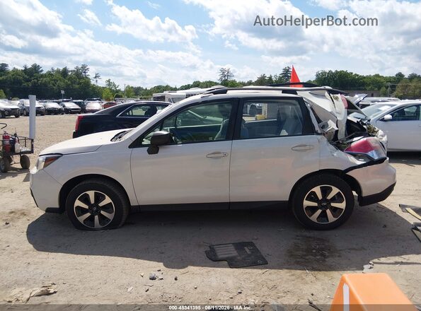 JF2SJABC2JH517548 2018 SUBARU FORESTER White Widok wnętrza 360 stopni