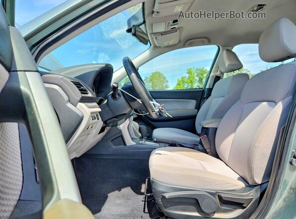 JF2SJABC5JH421879 2018 SUBARU FORESTER Green წინა სალონის ხედი