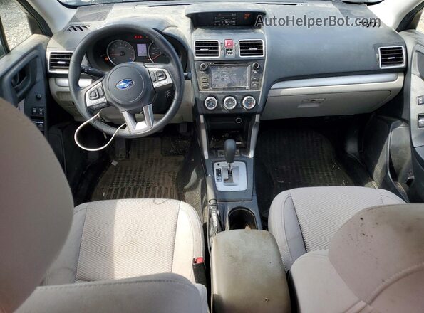 JF2SJABC5JH528382 2018 SUBARU FORESTER Black Dashboard view