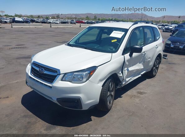 JF2SJABC7JH604068 2018 SUBARU FORESTER White Առջևի ձախ երեք քառորդ տեսարան