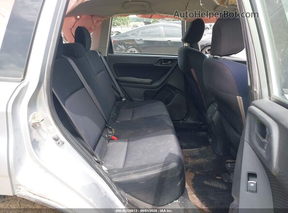 JF2SJABC8HH417576 2017 SUBARU FORESTER Silver Вид наклейки з VIN-кодом