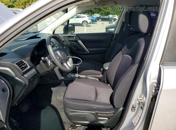 JF2SJABCXJH513344 2018 SUBARU FORESTER Silver Vista interior delantera