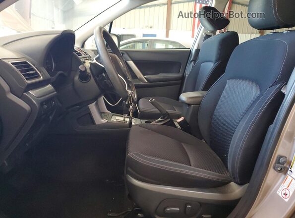 JF2SJADC2GH450973 2016 SUBARU FORESTER Silver Front interior view