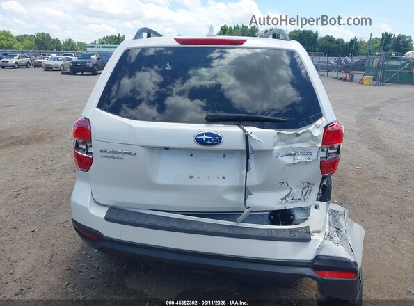 JF2SJADC5GH487905 2016 SUBARU FORESTER White 