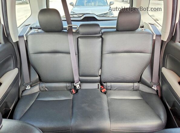 JF2SJADC7GH467283 2016 SUBARU FORESTER White Вид задніх сидінь