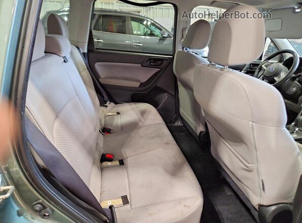 JF2SJAEC0HH533687 2017 SUBARU FORESTER Green უკანა სალონის ხედი