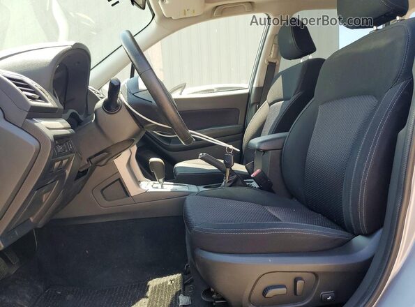 JF2SJAEC0HH578130 2017 SUBARU FORESTER Silver Vista interior delantera