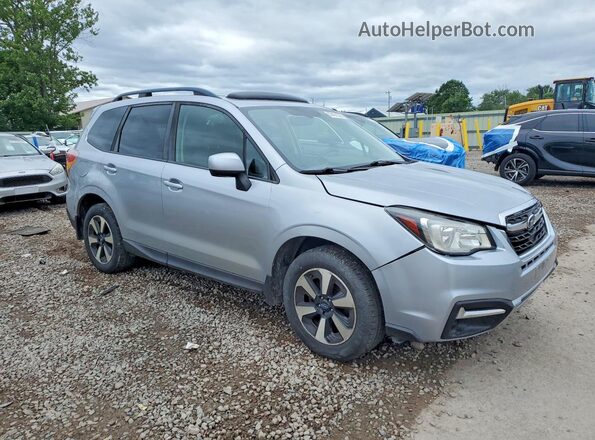 JF2SJAEC2HH442713 2017 SUBARU FORESTER Silver Delantero derecho