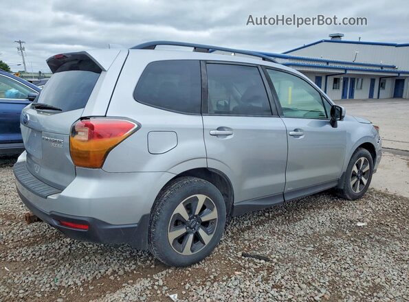 JF2SJAEC2HH442713 2017 SUBARU FORESTER Silver Trasero derecho