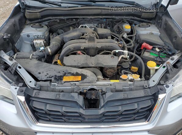 JF2SJAEC2HH442713 2017 SUBARU FORESTER Silver Vista del compartimento del motor