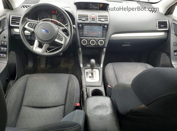 JF2SJAEC2HH442713 2017 SUBARU FORESTER Silver Vista del salpicadero