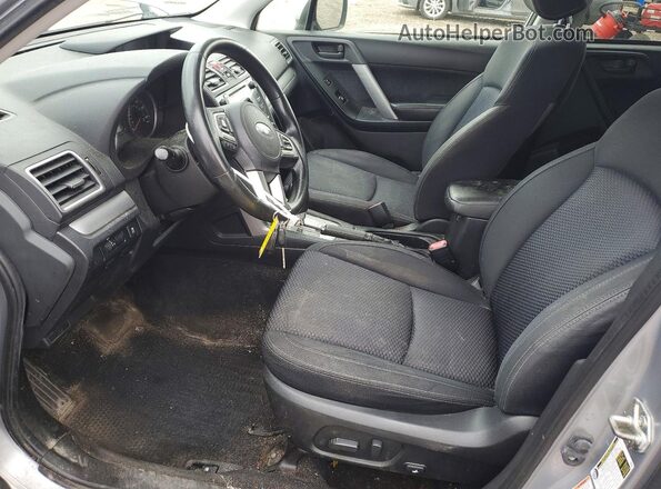 JF2SJAEC2HH442713 2017 SUBARU FORESTER Silver Vista interior delantera