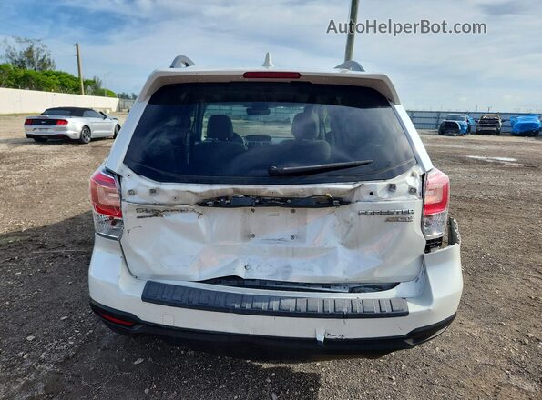 JF2SJAEC2HH508449 2017 SUBARU FORESTER Белый Вид сзади