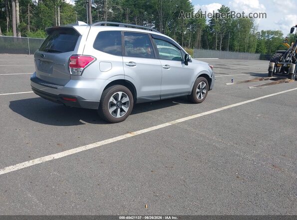 JF2SJAEC2JH532725 2018 SUBARU FORESTER Серебряный Задняя правая четверть