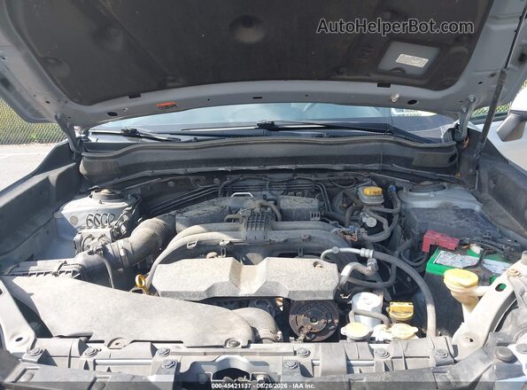 JF2SJAEC2JH532725 2018 SUBARU FORESTER Серебряный Вид сзади