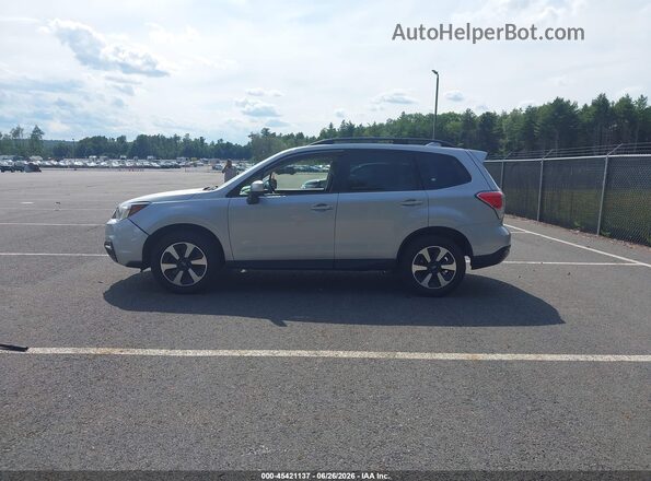 JF2SJAEC2JH532725 2018 SUBARU FORESTER Серебряный Панорамный вид салона 360°