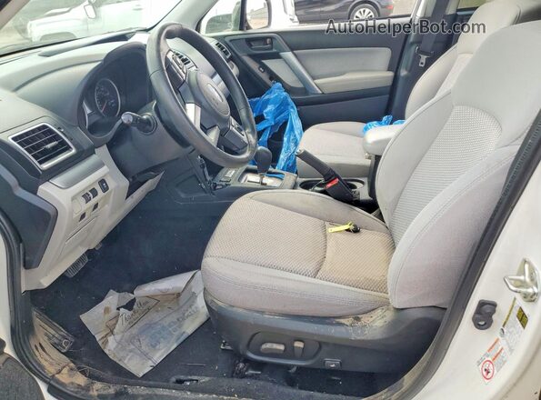 JF2SJAEC3JH569962 2018 SUBARU FORESTER White 