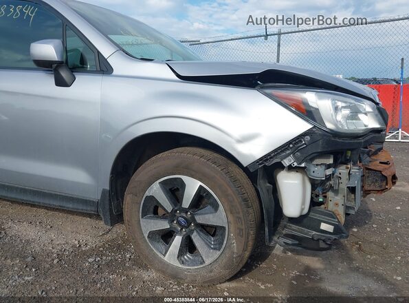 JF2SJAEC4HH445029 2017 SUBARU FORESTER Silver 