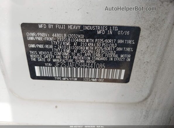 JF2SJAEC5HH441085 2017 SUBARU FORESTER White Engine compartment view