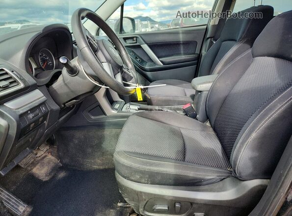 JF2SJAEC5HH521843 2017 SUBARU FORESTER Black Вид салону спереду