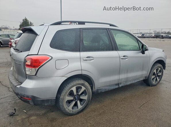 JF2SJAEC7JH416632 2018 SUBARU FORESTER Silver 