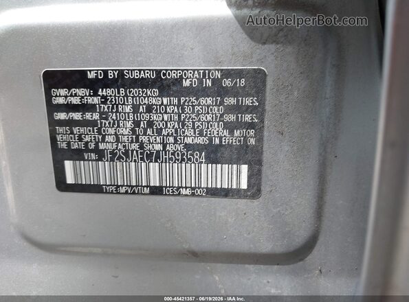 JF2SJAEC7JH593584 2018 SUBARU FORESTER Silver Vista del compartimento del motor