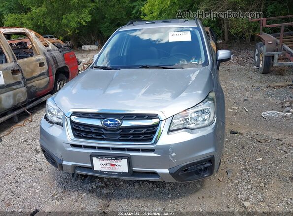 JF2SJAEC7JH593584 2018 SUBARU FORESTER Silver Vista del cuadro de instrumentos