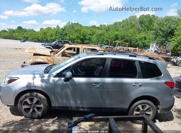 JF2SJAEC7JH593584 2018 SUBARU FORESTER Silver Vista interior de 360 grados