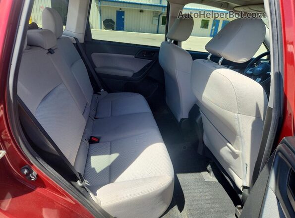 JF2SJAEC8HH581115 2017 SUBARU FORESTER Burgundy Vista de los asientos traseros