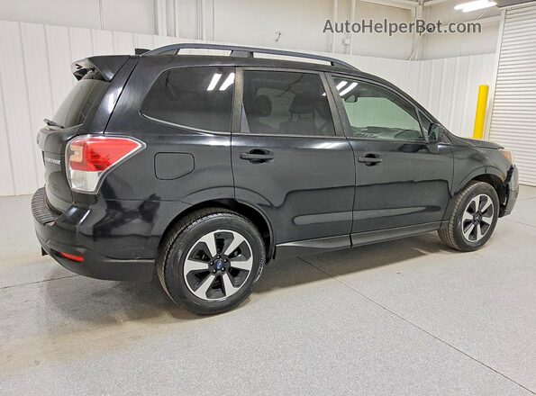 JF2SJAEC8JH459652 2018 SUBARU FORESTER Black Հետևի աջ
