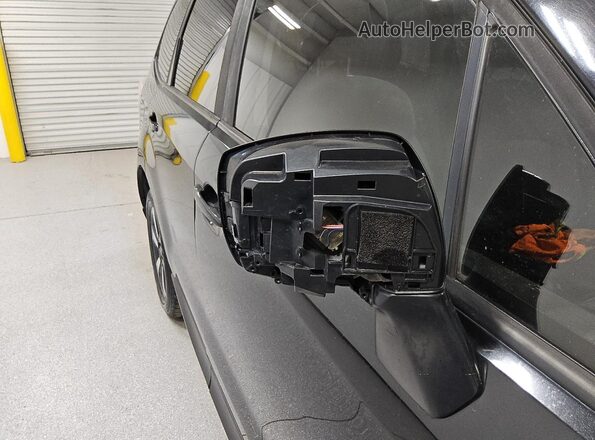 JF2SJAEC8JH459652 2018 SUBARU FORESTER Black 