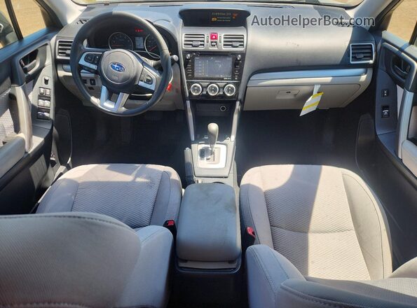 JF2SJAEC9HH812958 2017 SUBARU FORESTER Green წინა პანელის ხედი