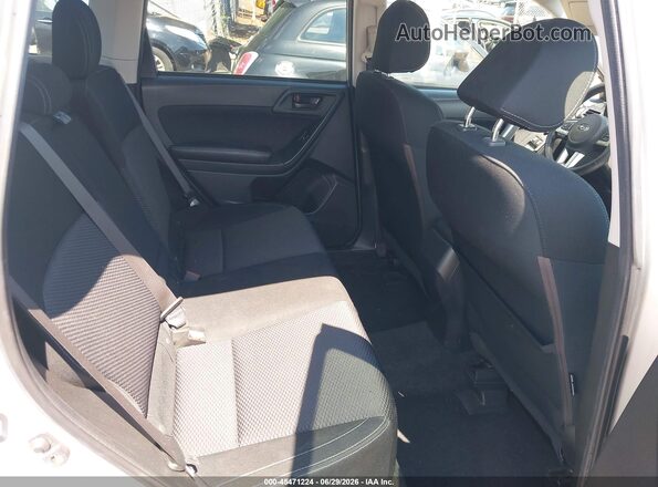 JF2SJAECXJH457417 2018 SUBARU FORESTER Silver VIN կոդի պիտակի տեսք