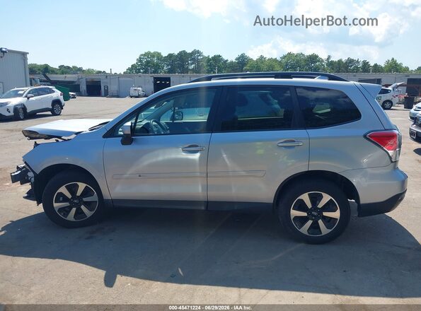 JF2SJAECXJH457417 2018 SUBARU FORESTER Silver 