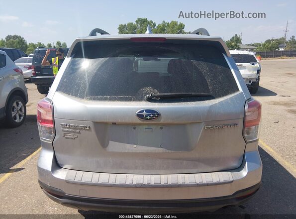 JF2SJAECXJH540958 2018 SUBARU FORESTER Silver 
