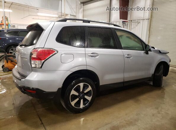 JF2SJAGC0HH570977 2017 SUBARU FORESTER Silver Tył prawy